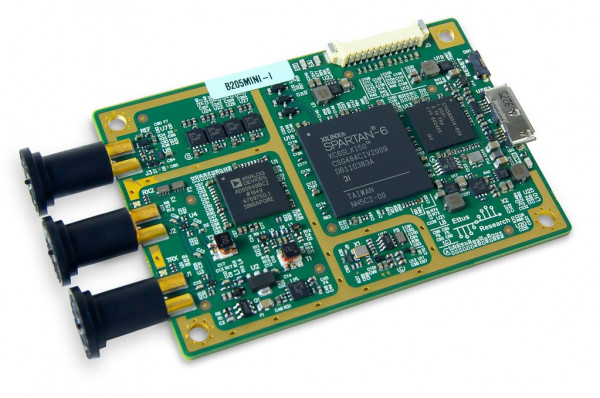 USRP B205mini-i: 1x1 USB-Software-definierte Funkplattform (mit Gehäuse)